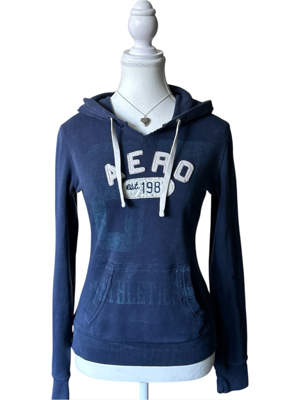 Y2K “Aeropostale” Blue and White Embroidered Graphic Pullover Hoodie